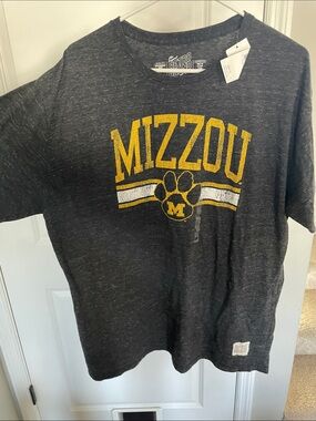 Men’s Mizzou T-Shirt in Charcoal with Gold Logo XL NWT